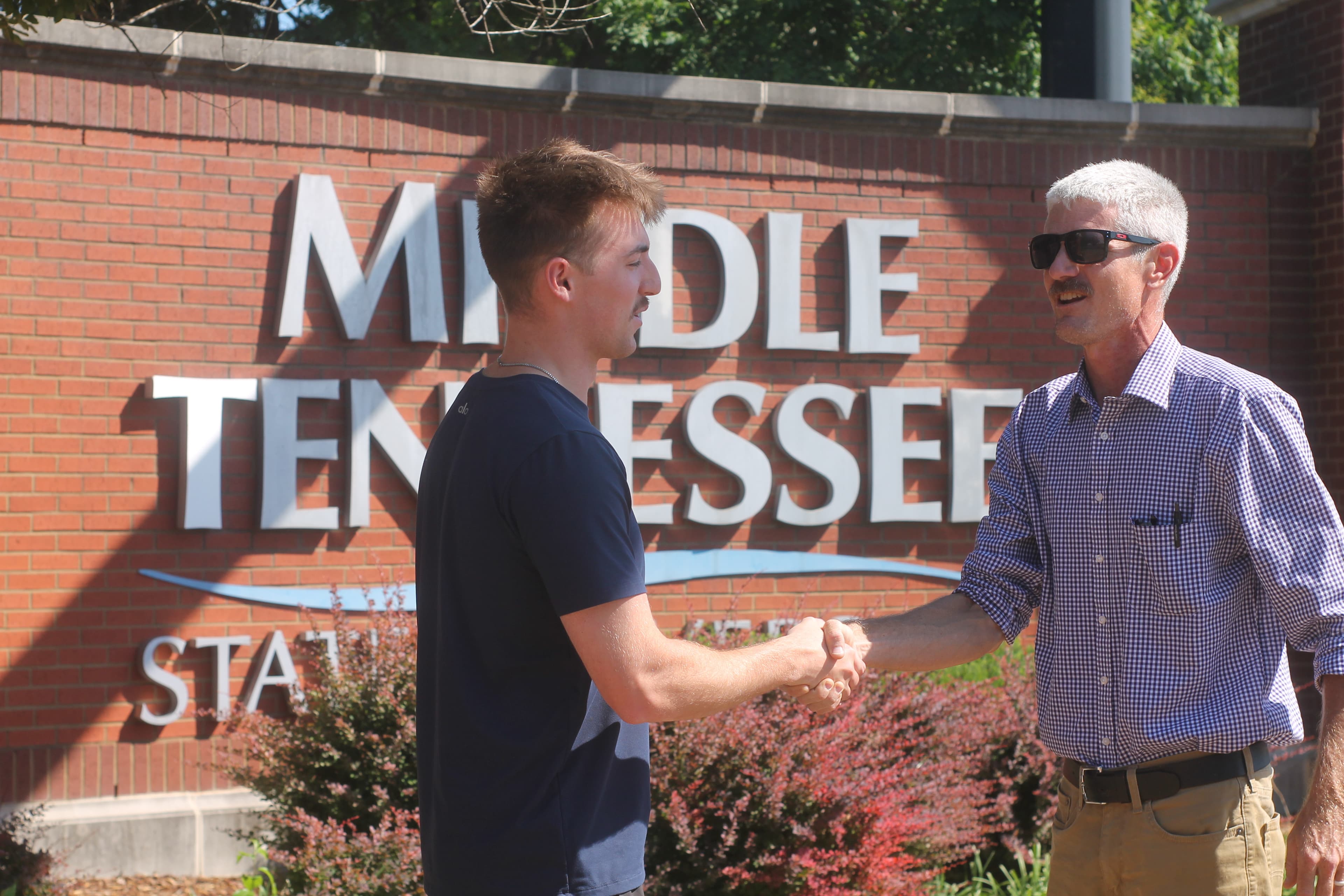 Tim Lanier talking with students at Middle Tennessee State University